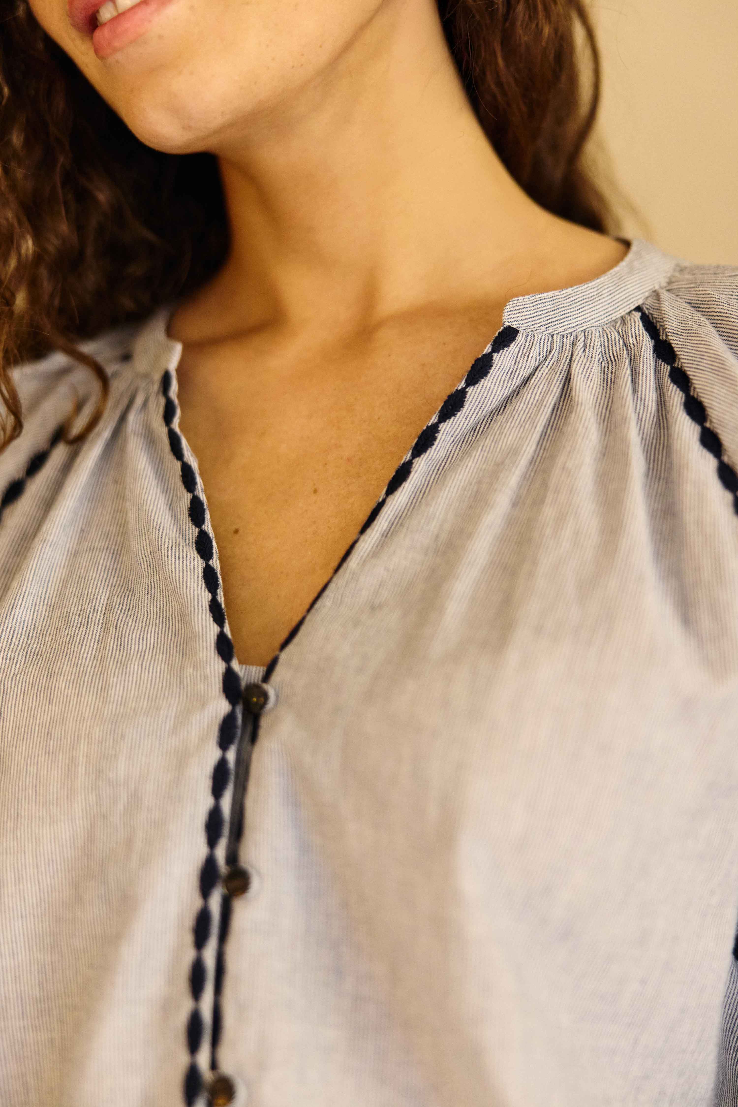 Blena - Blouse brodée
