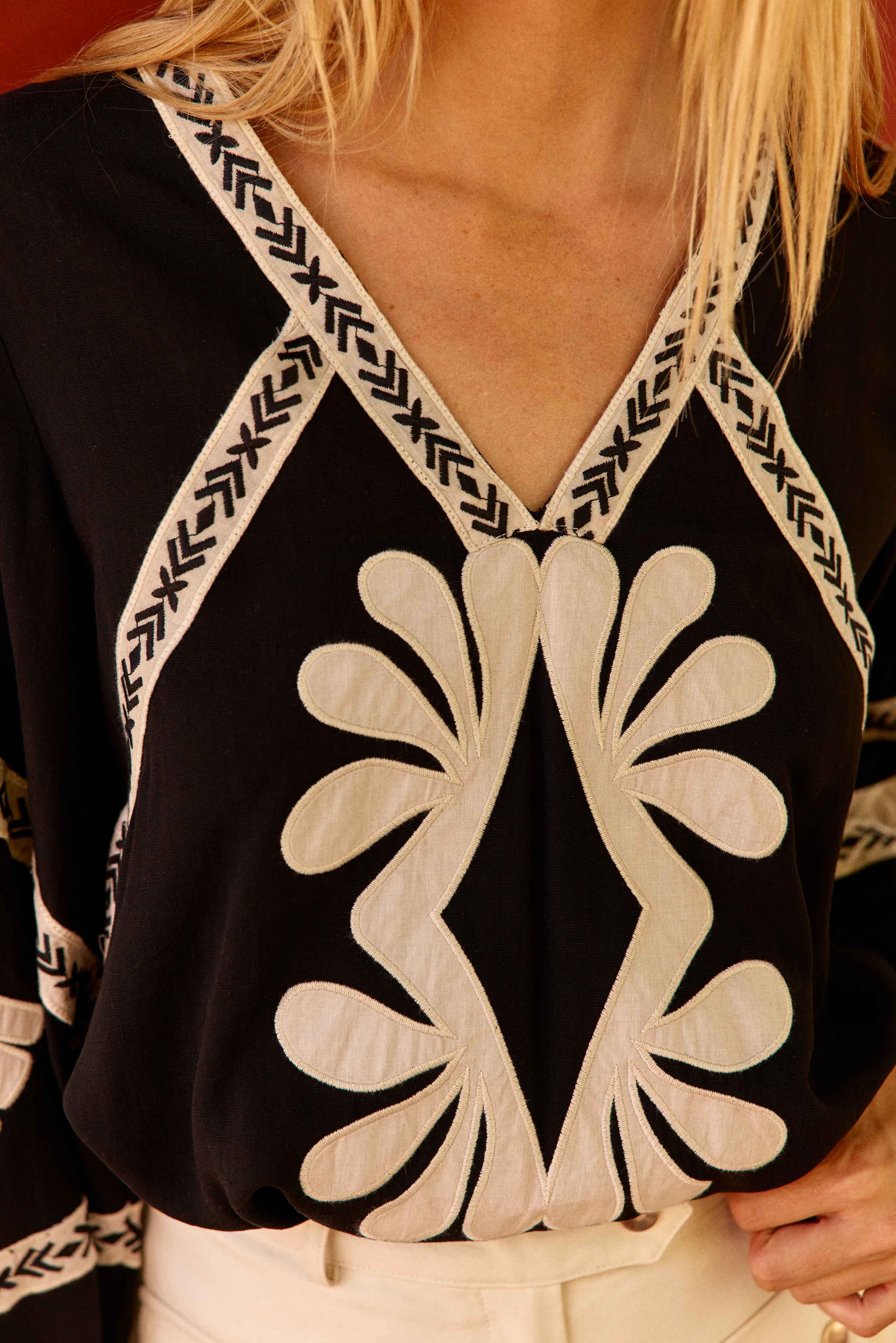 Brez - Blouse droite à broderies