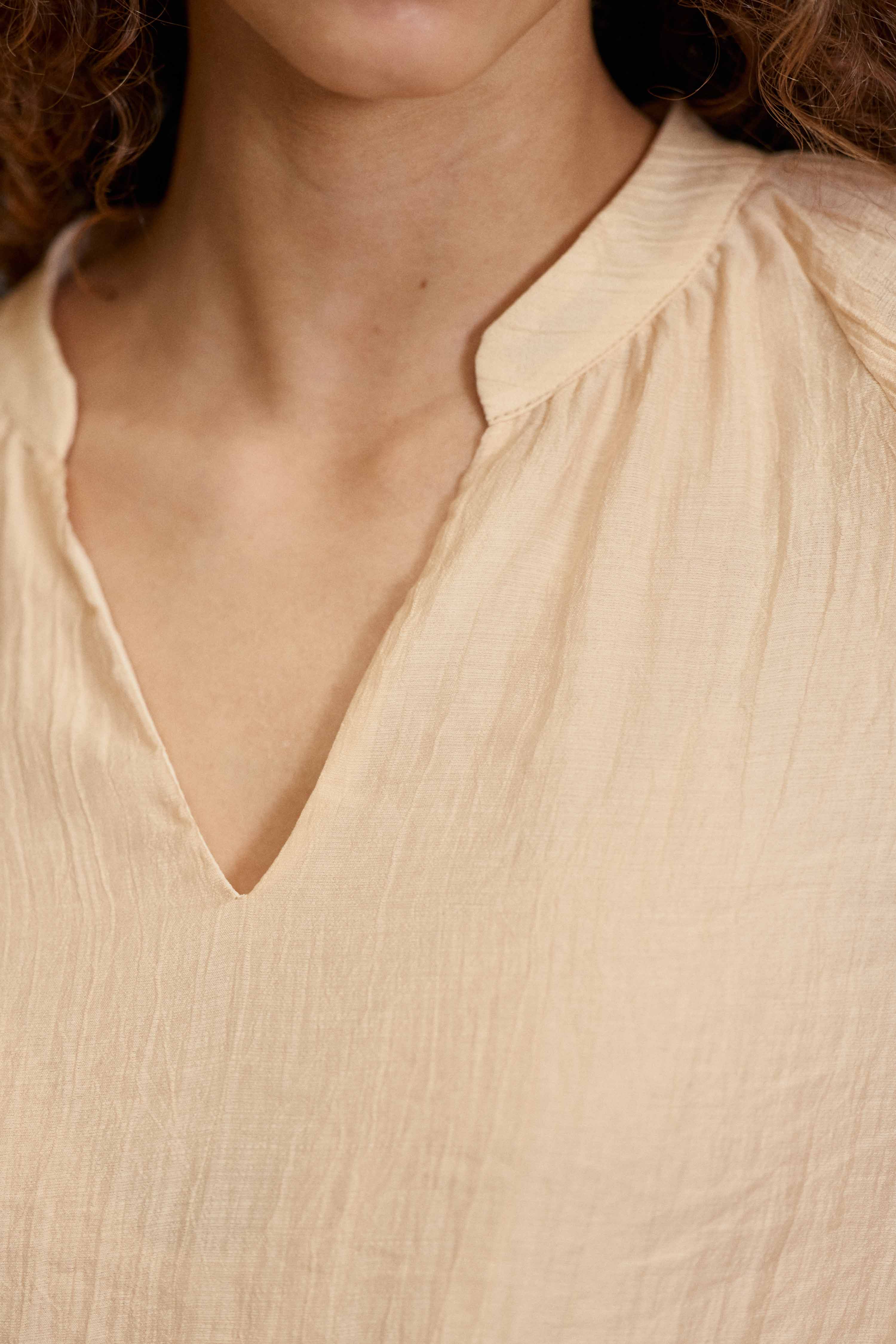 Brieta - Blouse à manches volantées