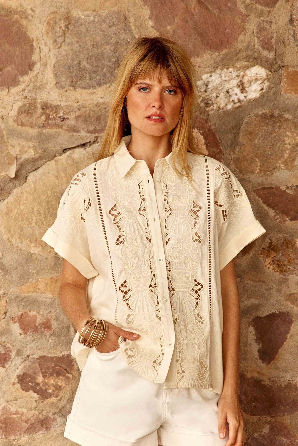 Cheryl - Chemisier à broderies ajourées