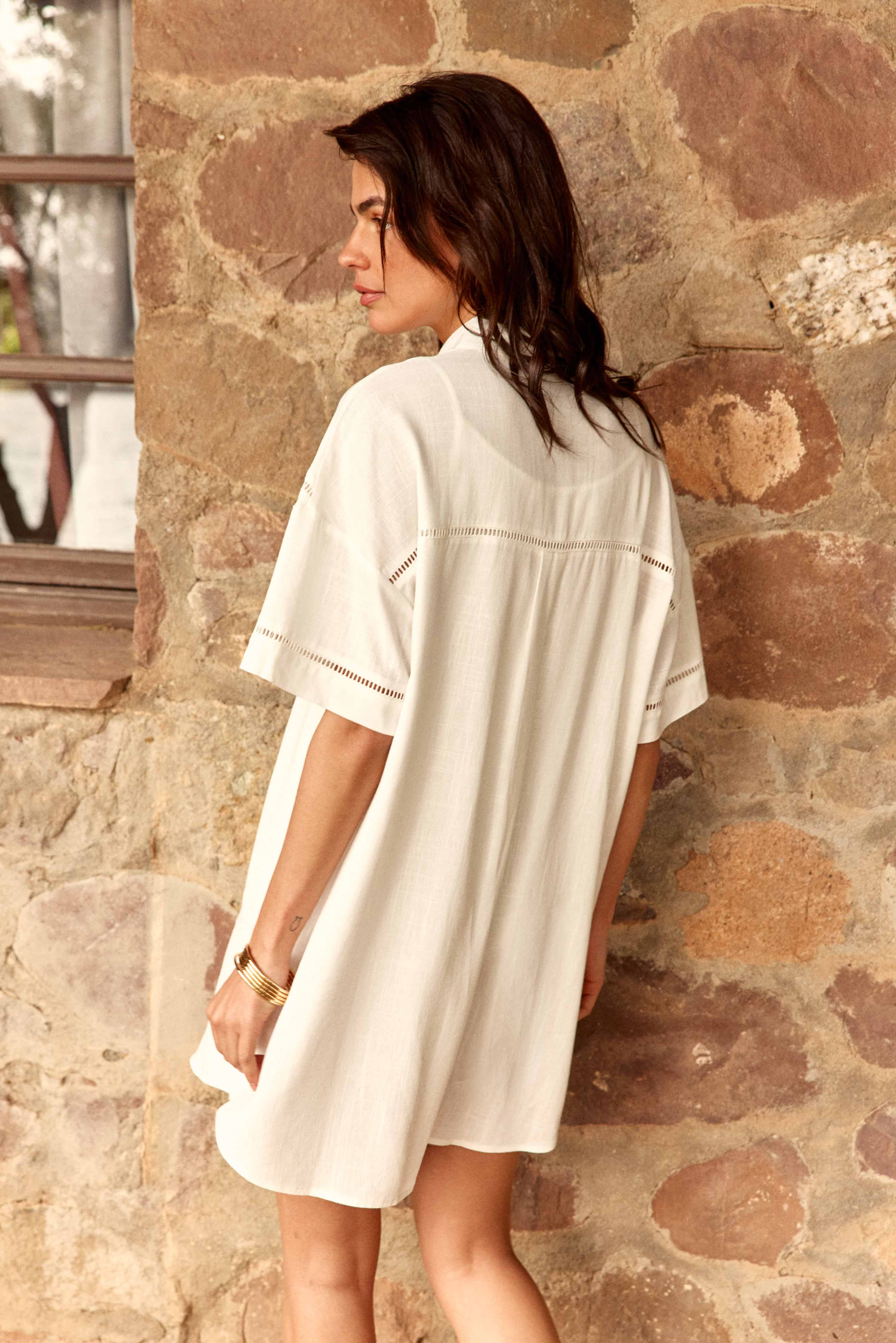 Reila - Robe chemise brodée